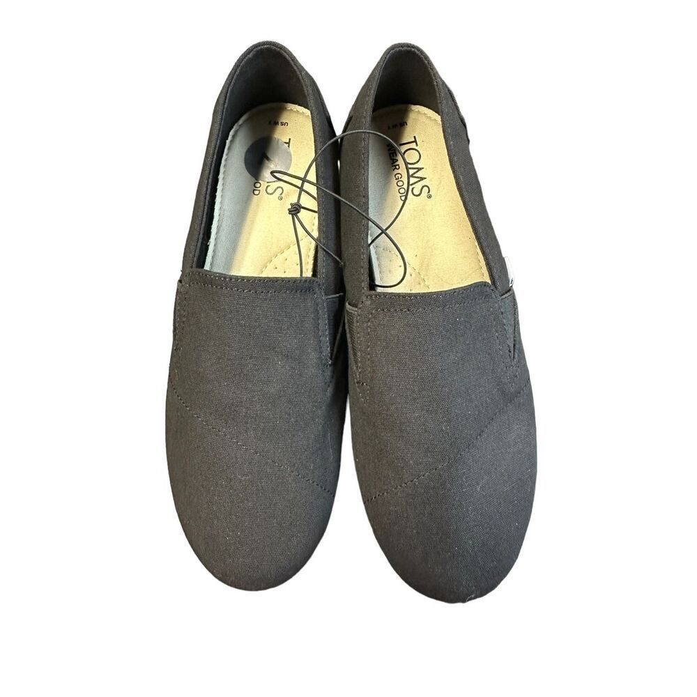 NWT TOMS Classic Slip On Black Canvas Womens Shoes Size 7